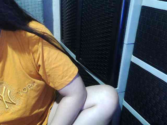 Cassiee webcam