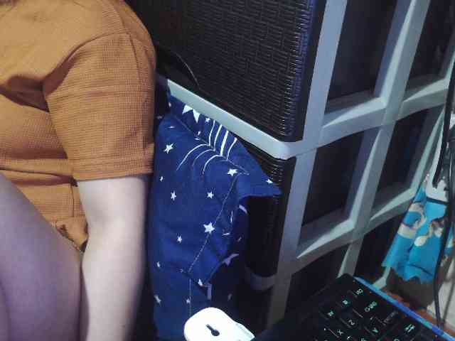 cassiee's live room