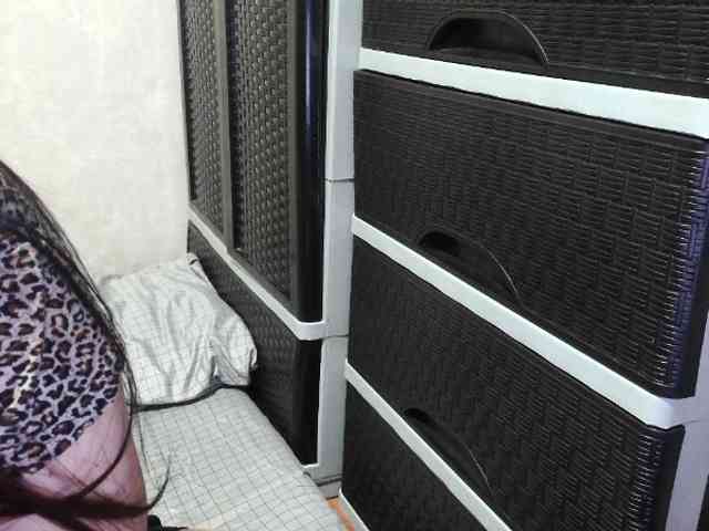 Cassiee webcam