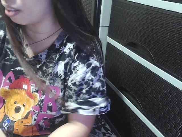 Kazzandra webcam