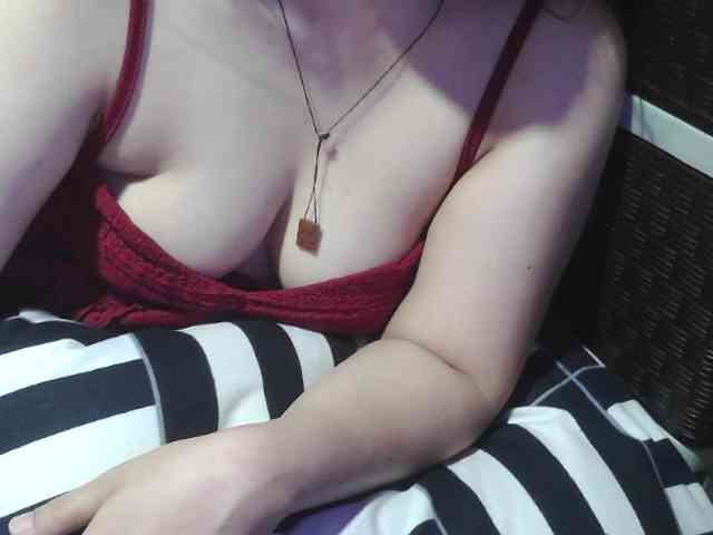 Kazzandra webcam