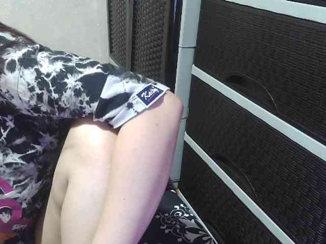 Kazzandra webcam