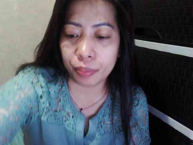 Cassiee webcam