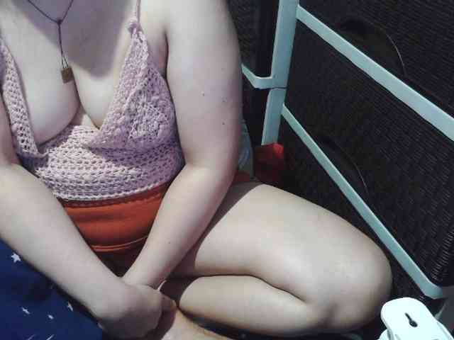 Cassiee webcam