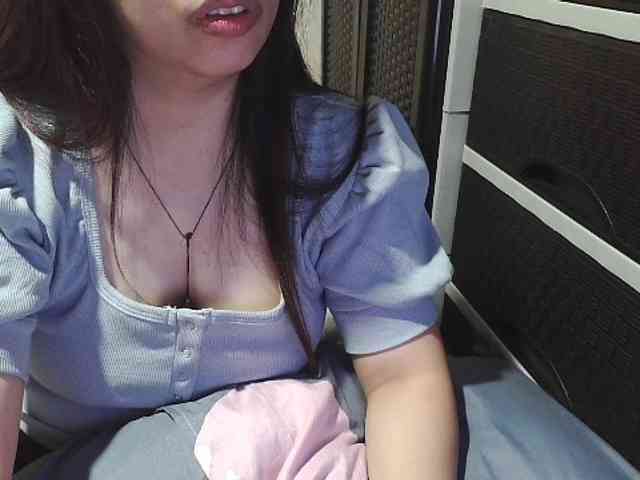 Cassiee webcam