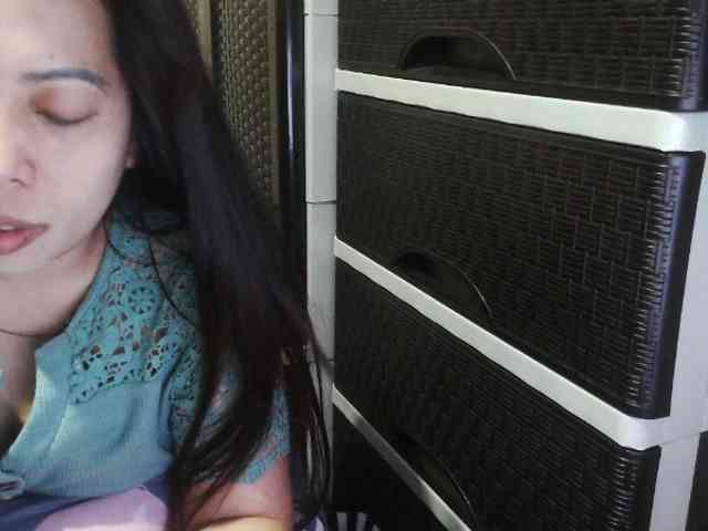 Cassiee webcam