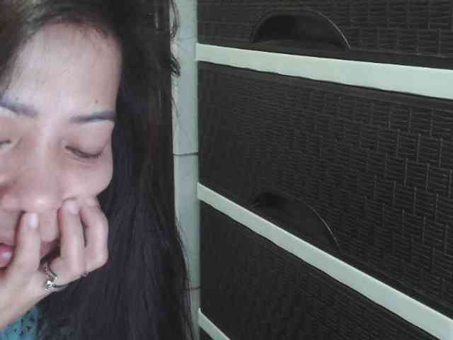Cassiee webcam