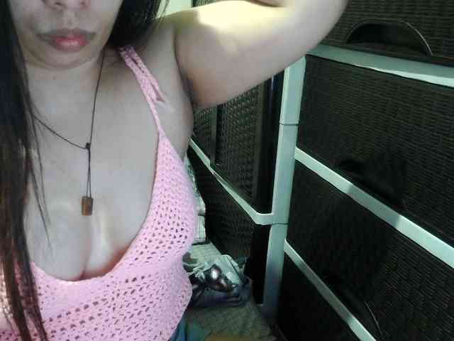 Cassiee webcam