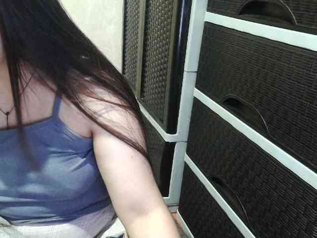Cassiee webcam
