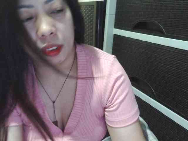Cassiee webcam