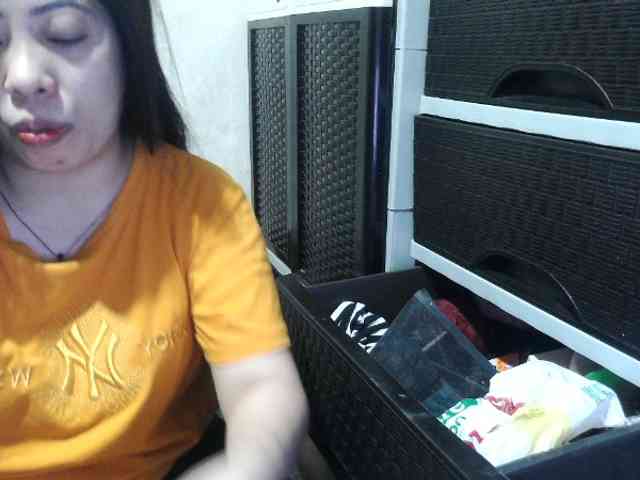 Cassiee webcam