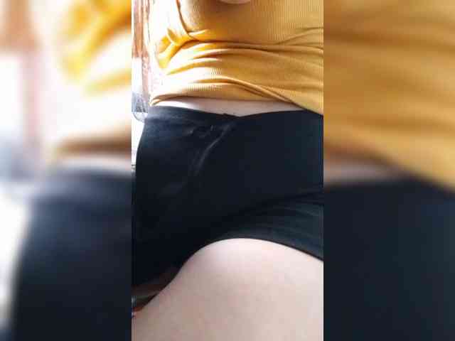 Cassiee webcam
