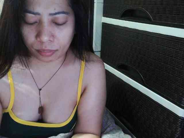 Cassiee webcam