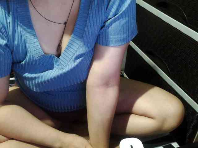 Cassiee webcam