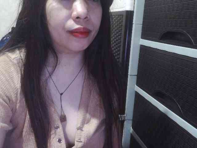 Cassiee webcam