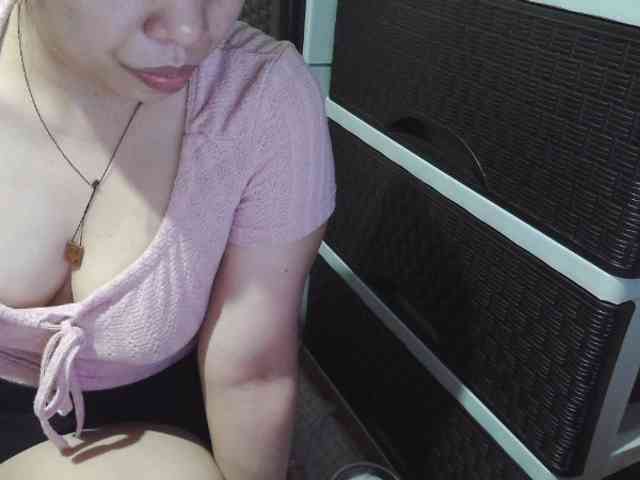 Cassiee webcam