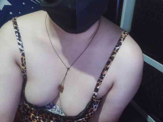 Cassiee webcam