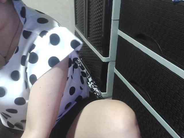 Cassiee webcam