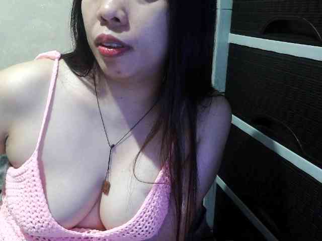 Cassiee webcam