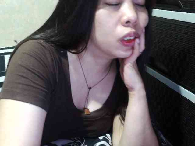 Cassiee webcam