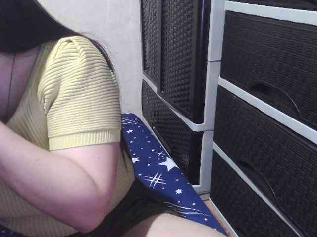 Cassiee webcam