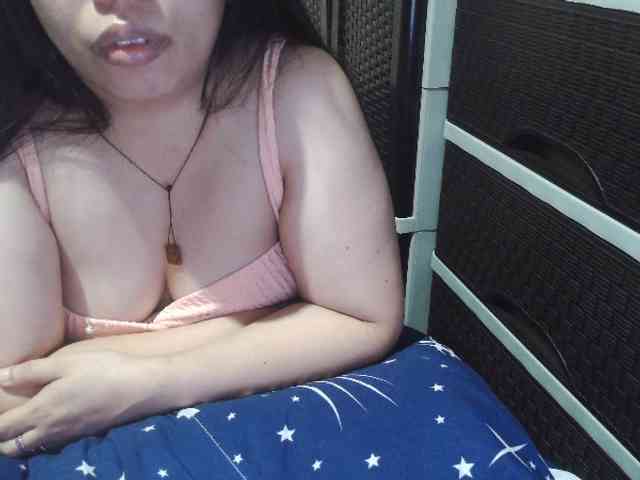Cassiee webcam