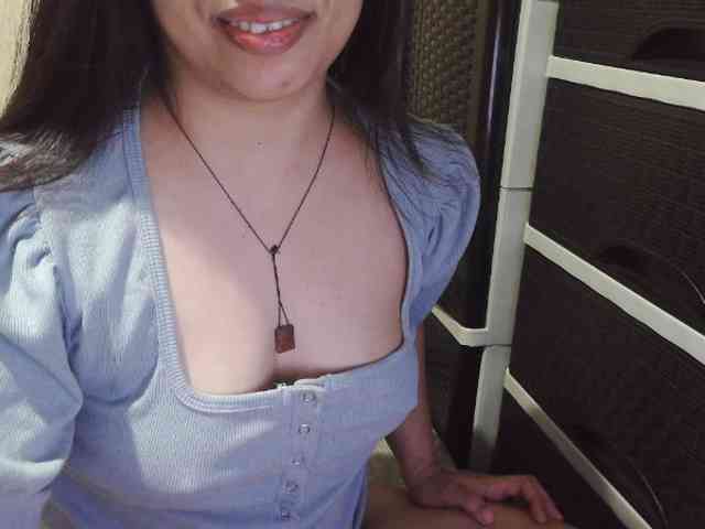 Cassiee webcam