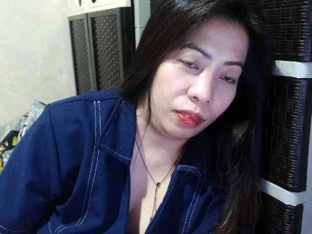 Cassiee webcam