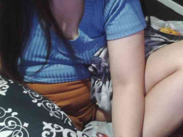 Cassiee webcam