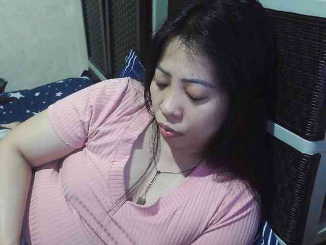 Cassiee webcam