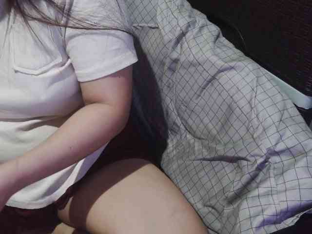 Cassiee webcam