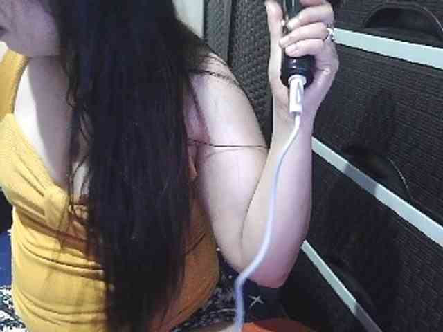 Cassiee webcam