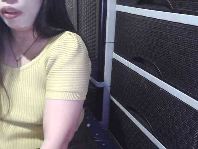Cassiee webcam