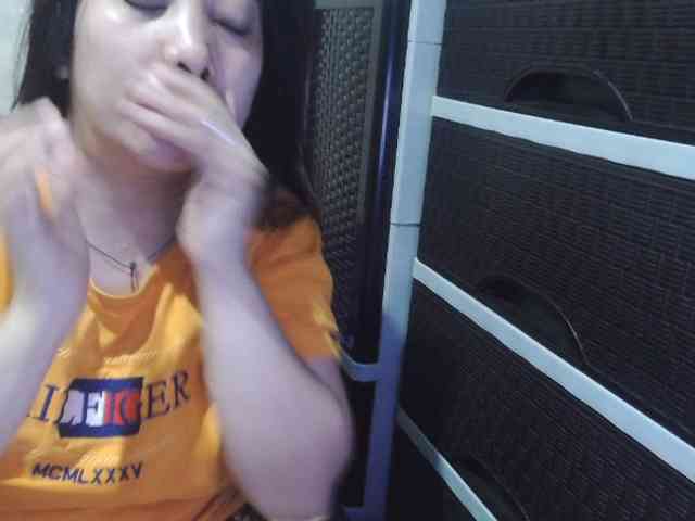 Cassiee webcam