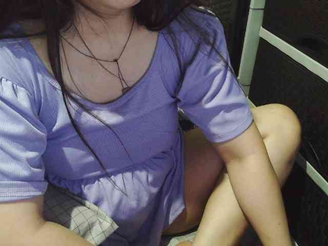 Cassiee webcam