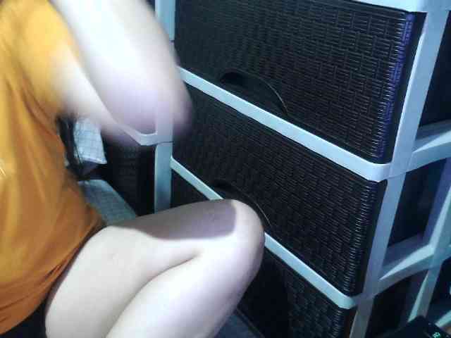 Cassiee webcam