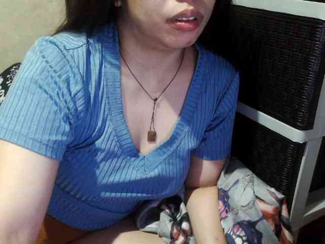 Cassiee webcam