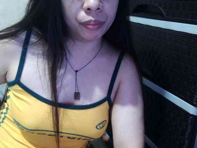 Cassiee webcam