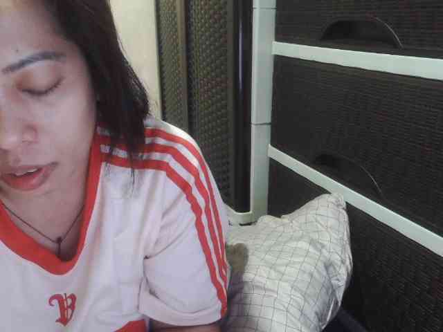 Cassiee webcam