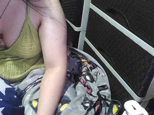 Cassiee webcam