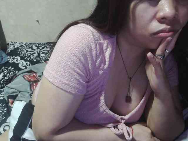 Cassiee webcam
