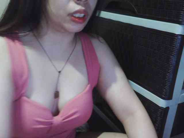 Cassiee webcam