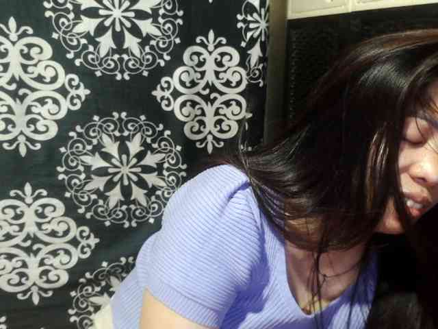 Cassiee webcam