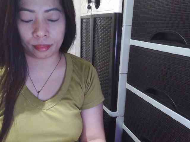 Cassiee webcam