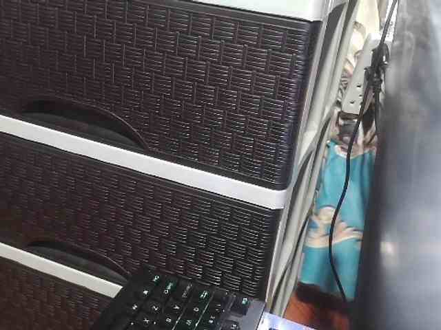 Kazzandra webcam