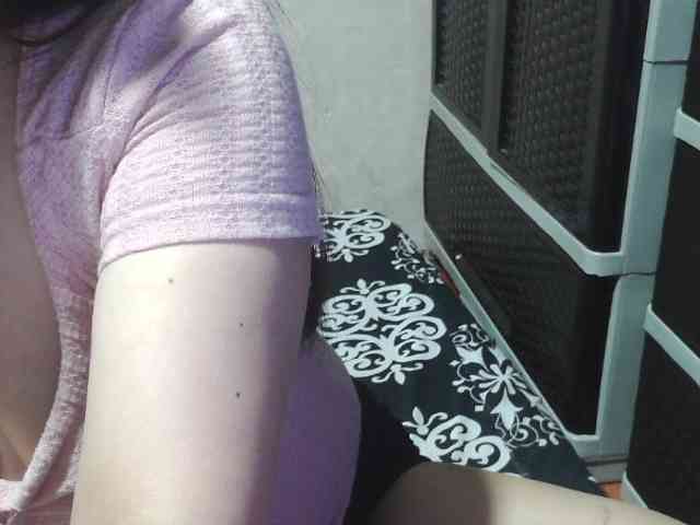 Cassiee webcam