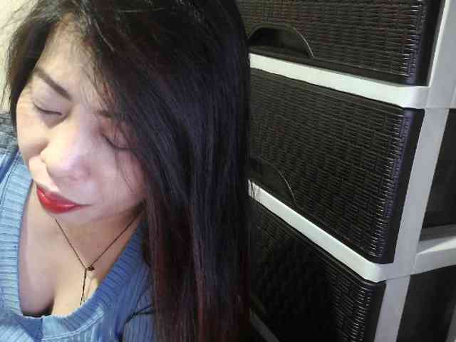 Cassiee webcam
