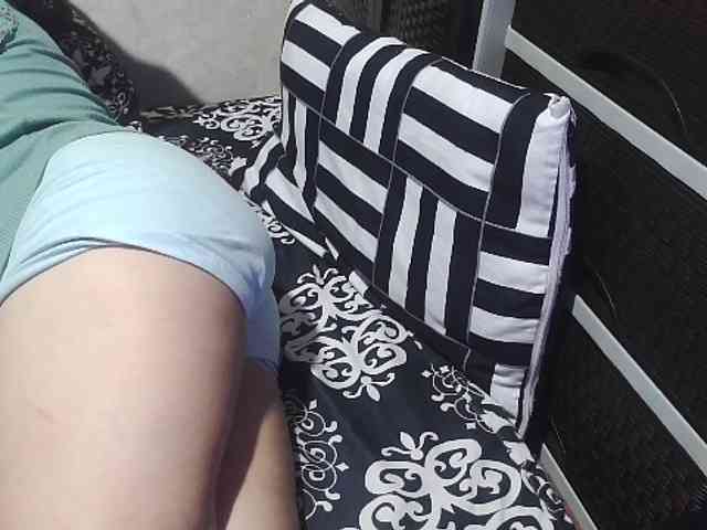 Cassiee webcam