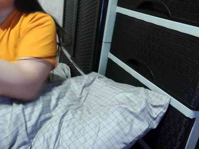 Cassiee webcam