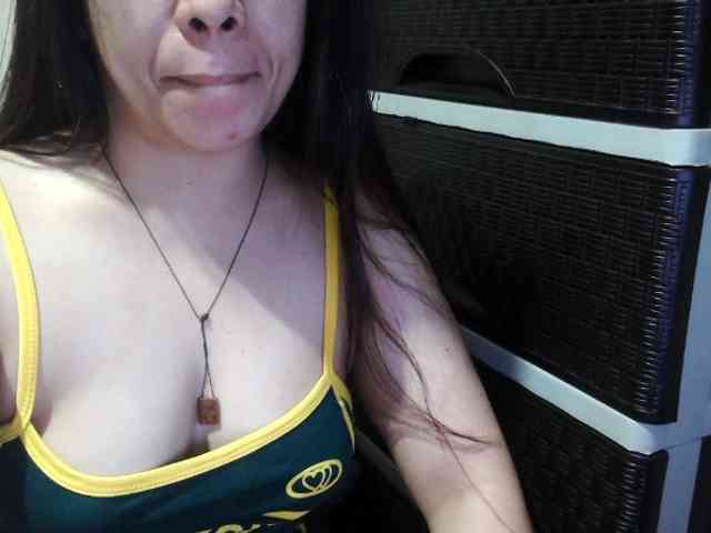 Cassiee webcam